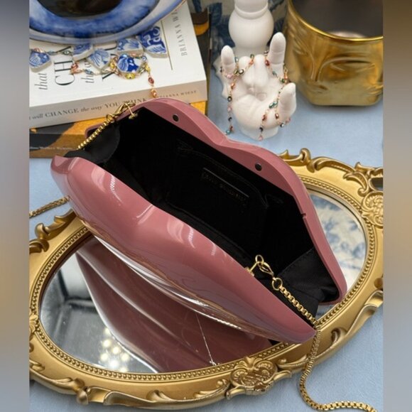 🆕 LULU GUINNESS 🧿 NWOT Antique Rose Iconic Lips Perspex Clutch on a Chain Bag - Picture 9 of 16